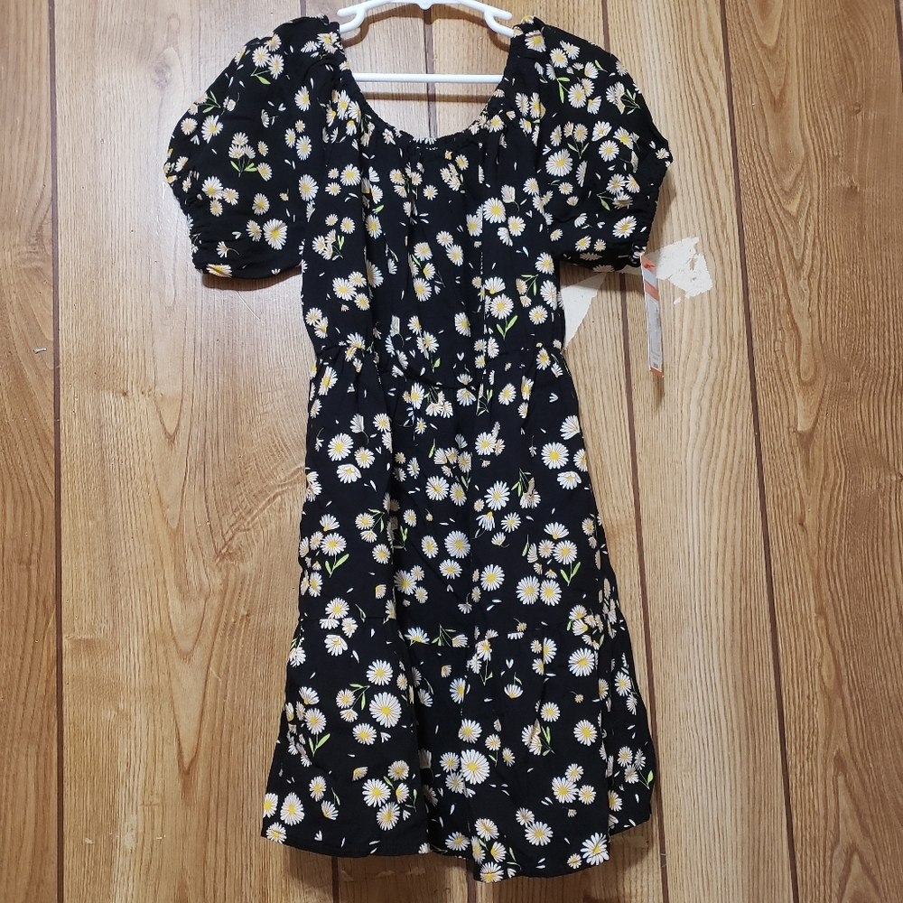 Dress Black Floral New Girl's Size Small (6-7) Fit And Flare Puff short Sleeve